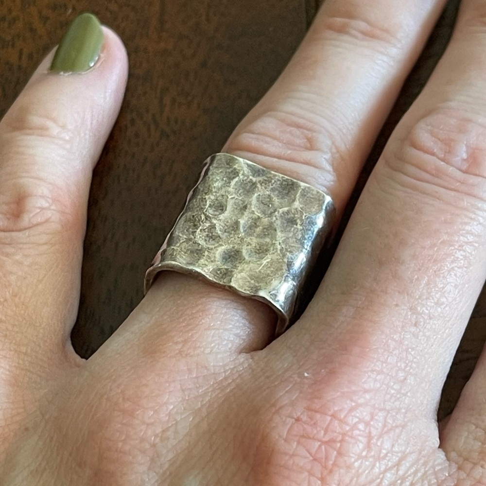 Hammered square large band sterling silver 925 ring size 4.5 statement ring
